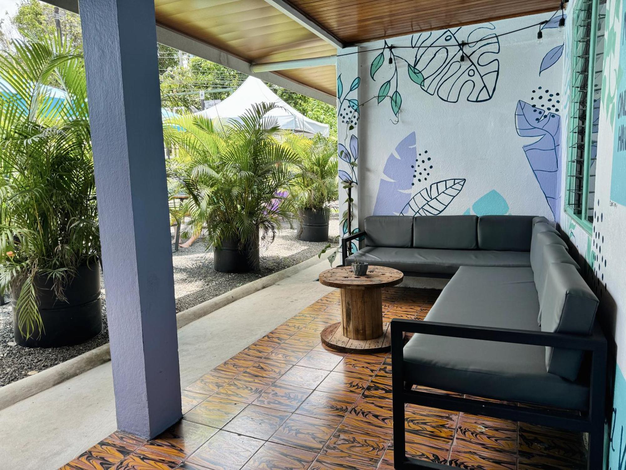 Pura Vibra Hostel Ла Фортуна Экстерьер фото
