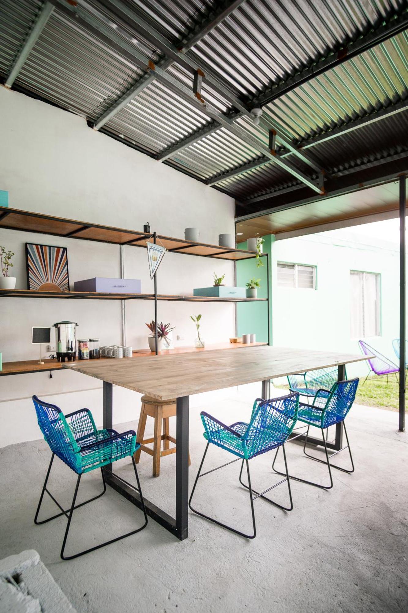 Pura Vibra Hostel Ла Фортуна Экстерьер фото